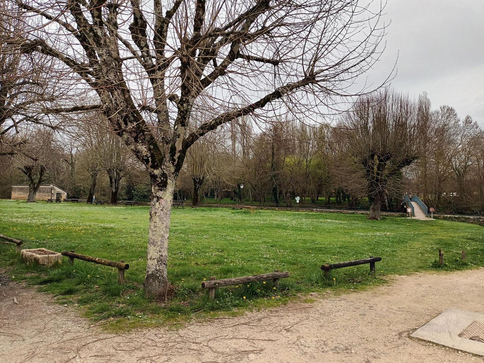 Apartmán Au Bord De La Riviere Verteuil-sur-Charente Exteriér fotografie